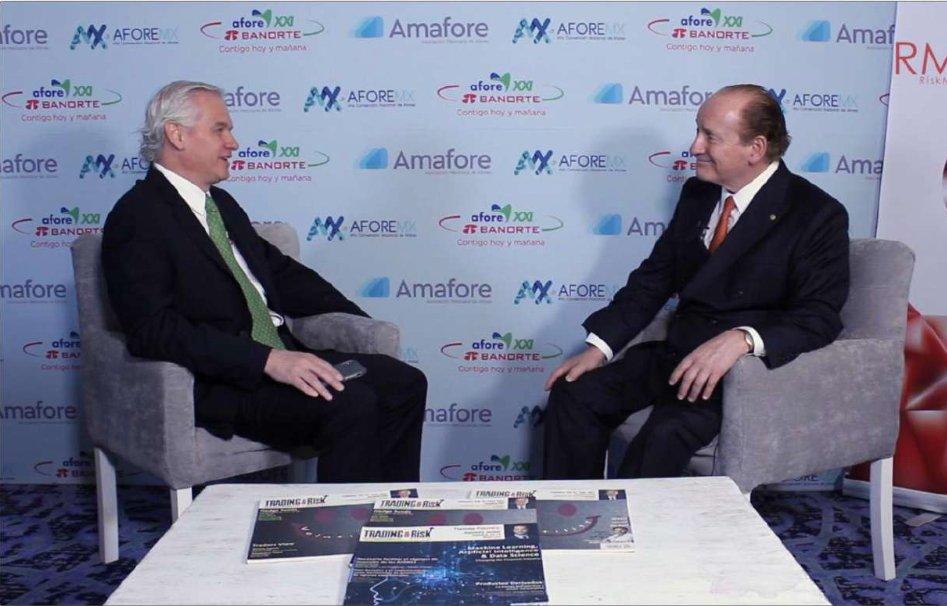 Jorge Livingstone Vaught entrevistando a Robert C. Merton, Premio Nobel de Economía